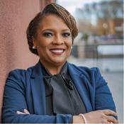 Podcast Coach Tori Empowers